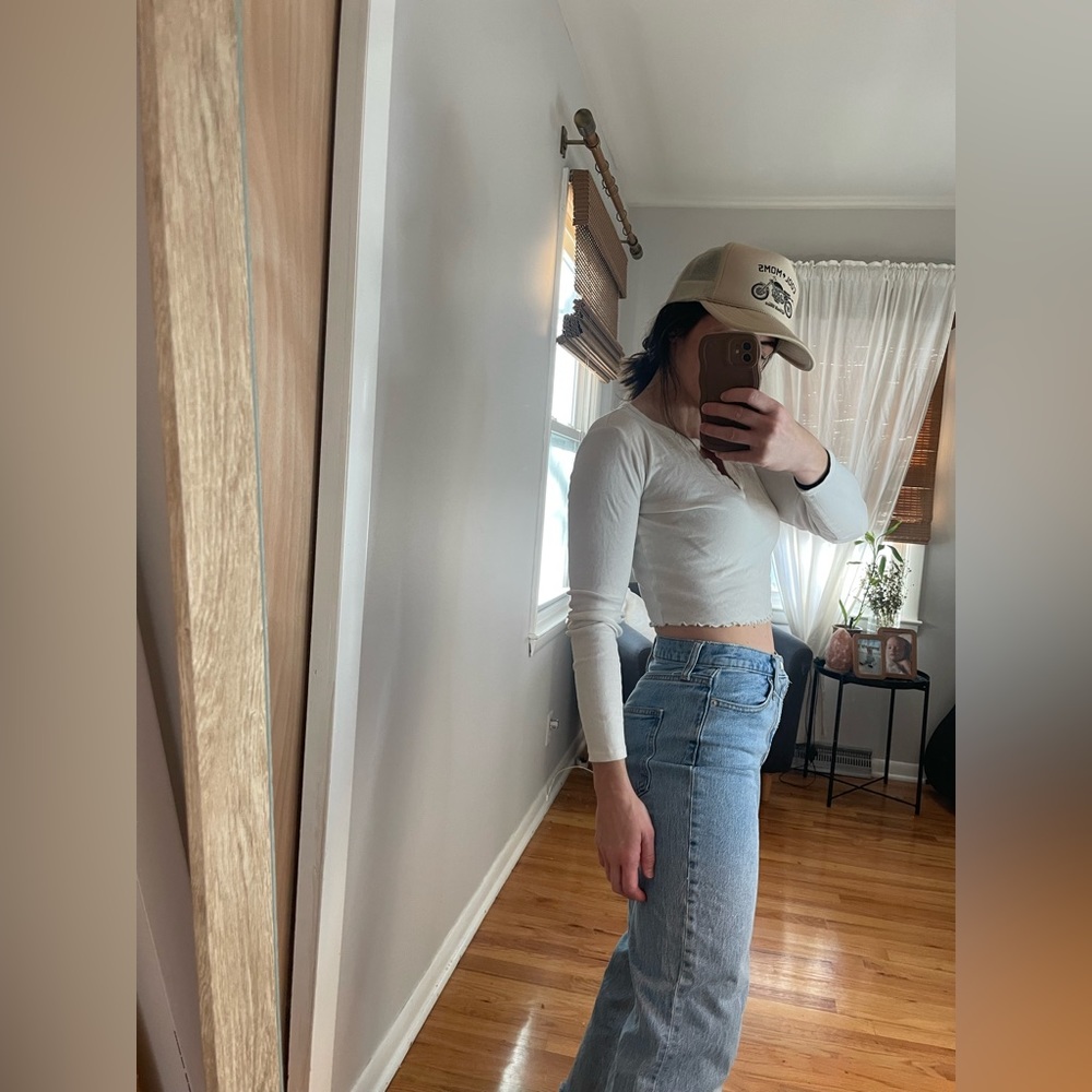 Crop long sleeve tee